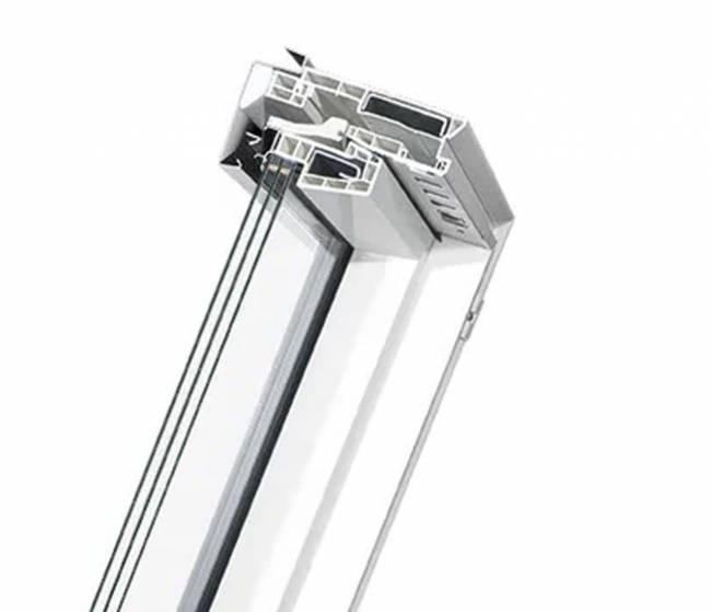 Пластиковое мансардное окно PTP-V U5 с двухкамерным морозостойким стеклопакетом