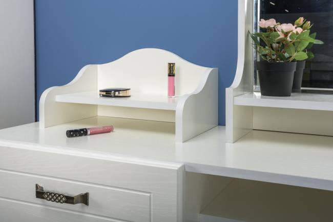 Стол туалетный с зеркалом и настольной полкой Ливерпуль цвет ясень ваниль/белый