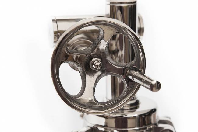 Лампа настольная на треноге Secret De Maison  mod. 44821) латунь/дерево палисандр,  42х42х81см, античная медь/коричневый античная медь/коричневый латунь/дерево палисандр