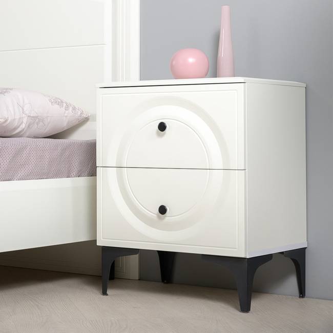 3-х дверный шкаф с кроватью на 1600 Валенсия и двумя тумбочками цвет белый шагрень 3-х дверный шкаф с кроватью на 1600 Валенсия и двумя тумбочками цвет белый шагрень