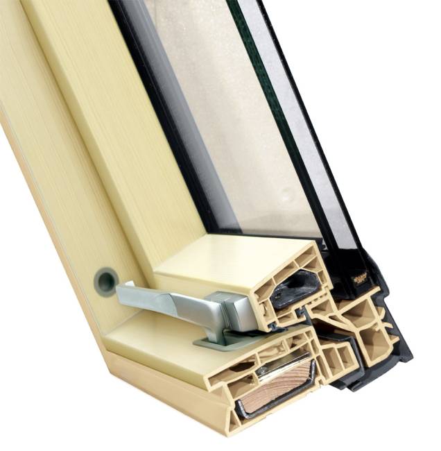 Ламинированное пластиковое мансардное окно PTP-V/PI U3 "Сосна", однокамерное Ламинированное пластиковое мансардное окно PTP-V/PI U3 "Сосна", однокамерное