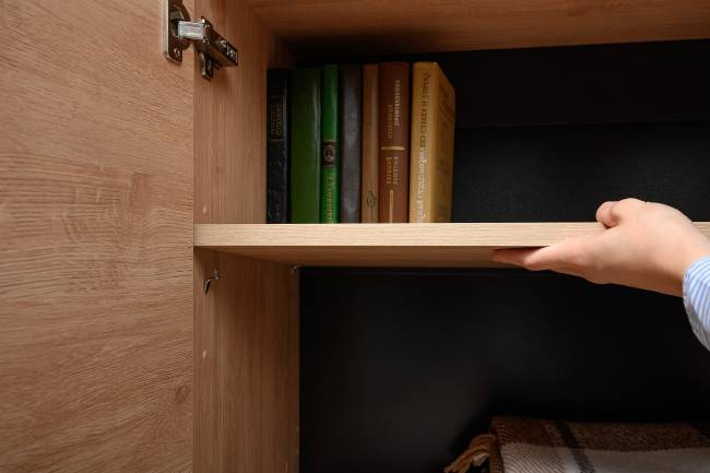 Два комода-тумбы с четырьмя ящиками и дверкой каждый Брюс цвет чёрный/Battle rock Santiago