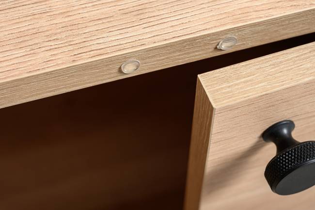 Два комода-тумбы с четырьмя ящиками и дверкой каждый Брюс цвет чёрный/Battle rock Santiago